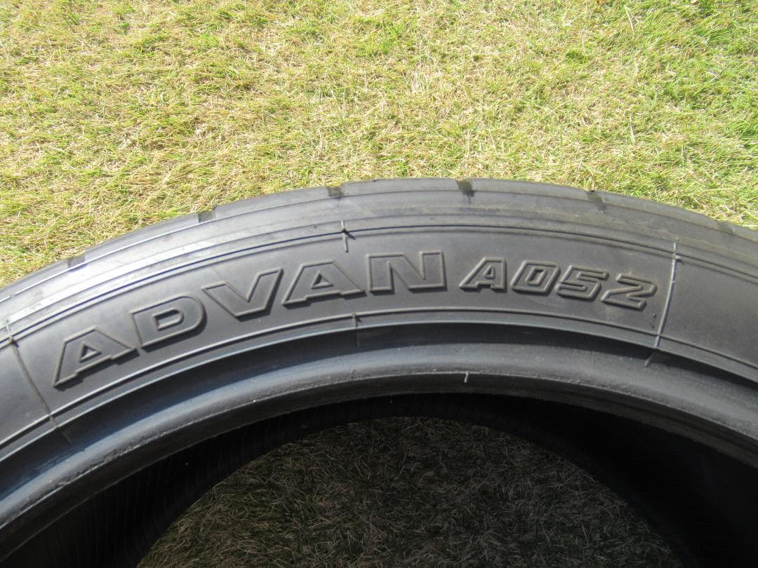 ☆送料無料 室内保管☆A052 255/35 R18インチ☆①